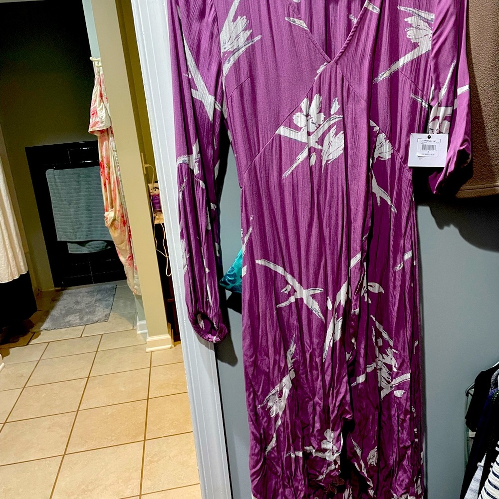 Long sleeve O’Neil dress